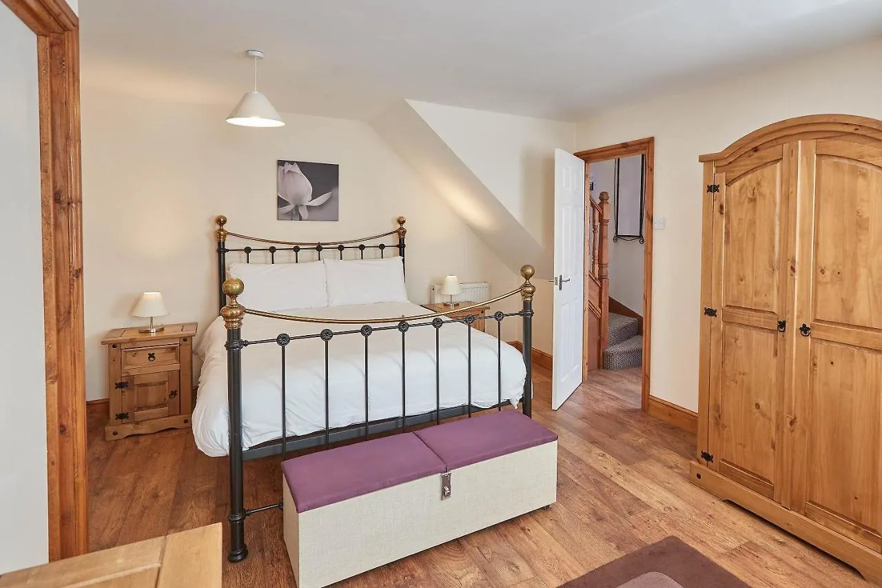 Host & Stay - Groveside Cottage Saltburn-by-the-Sea 0*,
